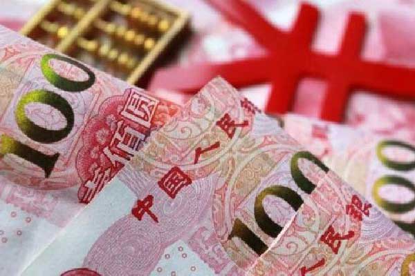 芝加哥联储主席发出警告 特朗普关税威胁或推迟降息时间表